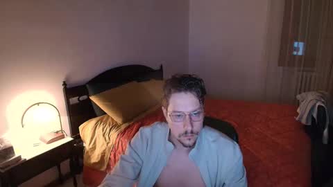 francesco_831115 online show from April 9, 2026, 7:08 pm