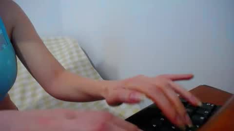 franceskcaa online show from March 19, 2026, 5:39 pm