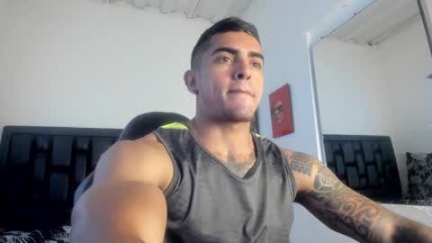 Snapshot of franco_ruiz_ chatting on December 30, 2024, 4:29 pm franco online show from December 30, 2024, 4:29 pm