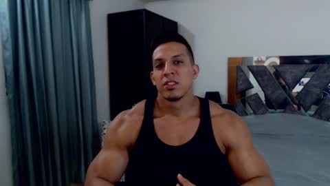 Snapshot of frank_heaven_shore chatting on June 17, 2026, 8:10 pm Frank online show from June 17, 2026, 8:10 pm