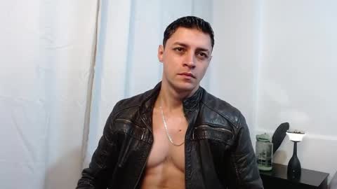 Snapshot of frank_millers chatting on April 21, 2026, 12:00 pm Frank online show from April 21, 2026, 12:00 pm