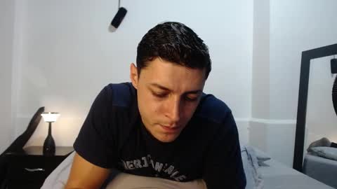 Snapshot of frank_millers chatting on April 29, 2026, 2:04 am Frank online show from April 29, 2026, 2:04 am