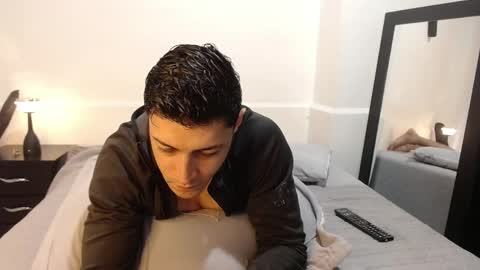 Snapshot of frank_millers chatting on April 29, 2026, 6:58 pm Frank online show from April 29, 2026, 6:58 pm