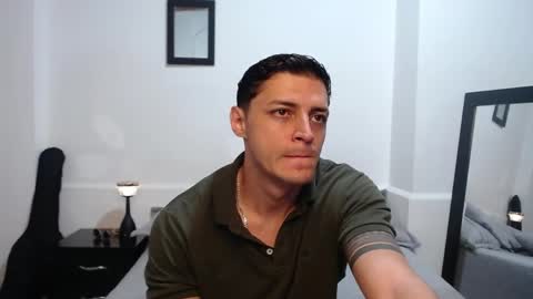 Snapshot of frank_millers chatting on May 15, 2026, 11:45 pm Frank online show from May 15, 2026, 11:45 pm