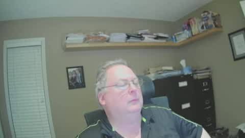 frankie6207 online show from January 3, 2025, 8:43 am