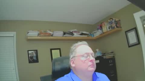 frankie6207 online show from January 19, 2025, 7:04 am