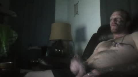 Snapshot of frankyb0yforeal chatting on May 19, 2026, 7:37 am frankyb0yforeal online show from May 19, 2026, 7:37 am