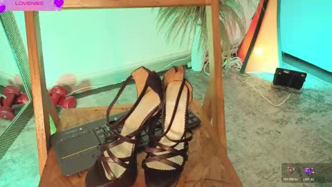 Fransheska online show from May 21, 2026, 11:39 am