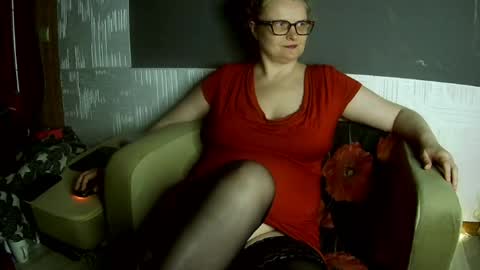 FrauKet online show from July 14, 2026, 6:02 pm