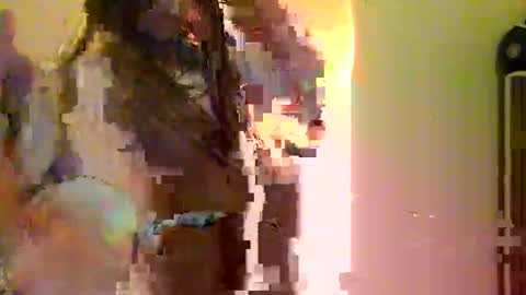 Snapshot of freaktwink420 chatting on November 5, 2025, 2:55 am Squirrel twink online show from November 5, 2025, 2:55 am