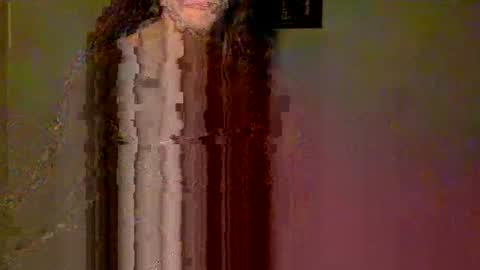 Squirrel twink online show from April 15, 2026, 11:27 pm