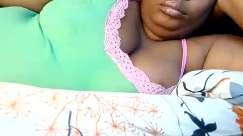 freaky08 online show from December 3, 2024, 1:43 pm