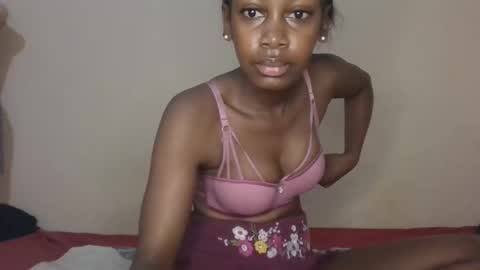 freaky_beauty online show from March 27, 2026, 10:48 am