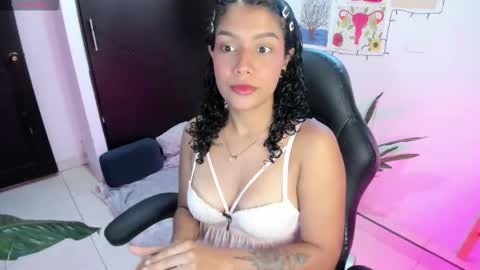 Snapshot of freaky_lia chatting on September 10, 2025, 10:54 pm Lia Gomez online show from September 10, 2025, 10:54 pm