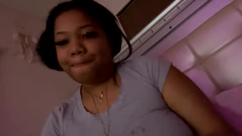 Freakymaa online show from February 5, 2026, 5:23 am