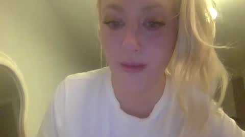 Snapshot of freakymadison chatting on June 9, 2026, 3:51 am freakymadison online show from June 9, 2026, 3:51 am