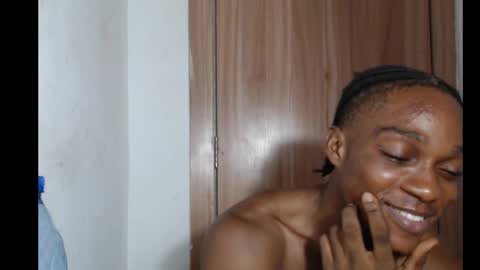 freakyslut30 online show from March 7, 2025, 1:31 am