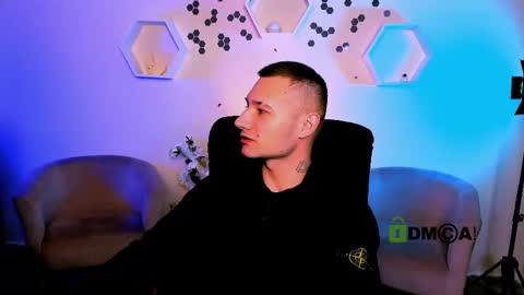 Freddy online show from November 21, 2025, 9:30 am