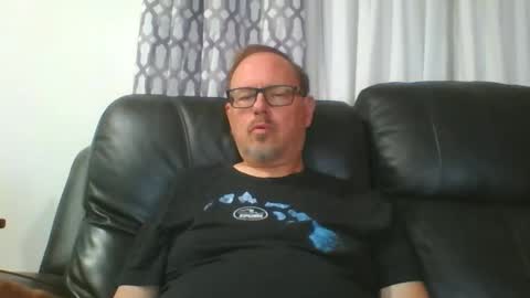 Just  Fred online show from May 6, 2026, 4:08 am