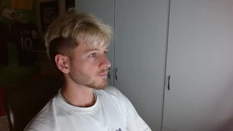 Snapshot of freddy_star chatting on October 6, 2025, 10:45 am Frederick Perin online show from October 6, 2025, 10:45 am