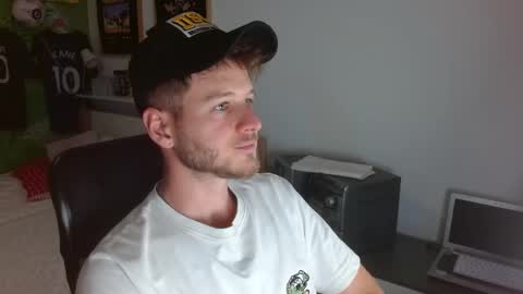 Frederick Perin online show from May 18, 2026, 1:39 pm