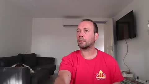 fredodu41 online show from April 14, 2026, 7:25 am