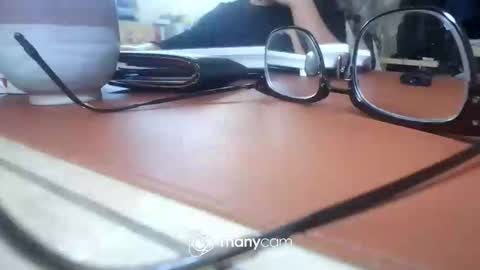 K-Dick online show from December 11, 2024, 5:21 am