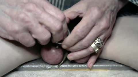 I am a total slave slut. I would like to have multiple owners to use me every day. online show from December 6, 2024, 6:26 am