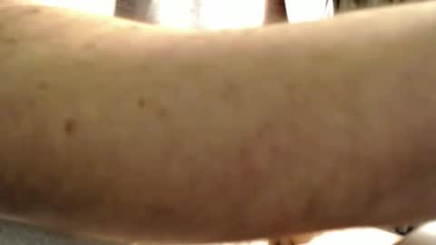 FreeYourMind online show from November 21, 2025, 2:21 am