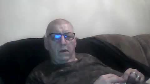 Snapshot of frefredo chatting on January 18, 2026, 7:01 am fred online show from January 18, 2026, 7:01 am