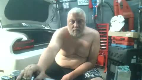 Snapshot of frenchdaddy95 chatting on July 20, 2026, 5:15 pm frenchdaddy95 online show from July 20, 2026, 5:15 pm