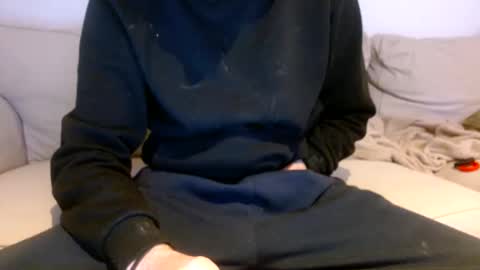 frenchms online show from December 12, 2024, 5:37 pm