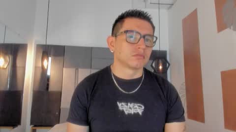  ALIS AND ALEX  online show from November 19, 2025, 1:00 pm