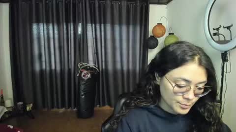 freyarouge online show from June 30, 2026, 10:49 am