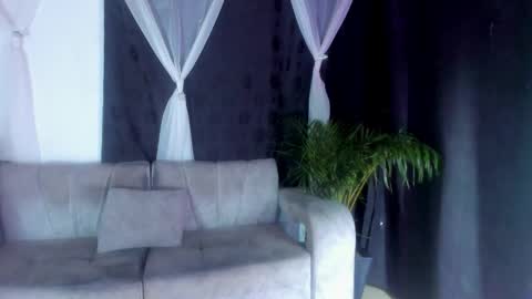 aura online show from November 16, 2025, 3:34 am