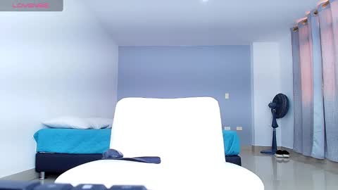 freyva_ online show from January 20, 2025, 10:04 pm