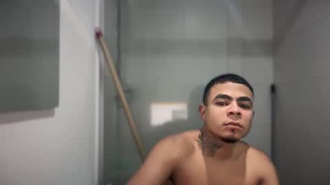 freyva_ online show from March 10, 2025, 12:15 pm