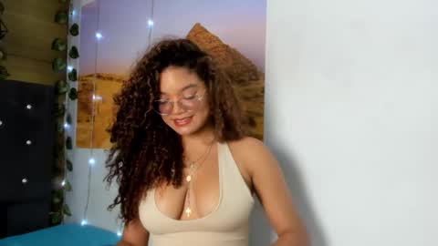 Frezzita online show from September 16, 2025, 7:48 pm