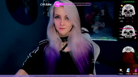 Snapshot of frida_fortune chatting on January 13, 2025, 9:19 am Frida A boost to fortune for the one who gives a thumbs up and a bonus lucky for those who support me by joining the fanclub online show from January 13, 2025, 9:19 am