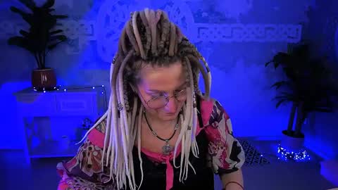 Frida Tander online show from April 10, 2026, 5:34 am