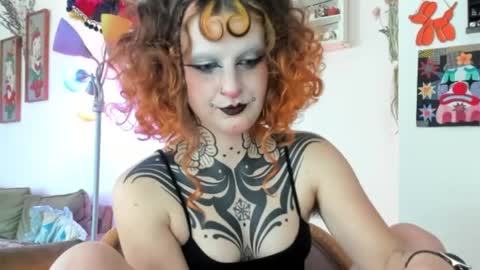 Snapshot of friskyflowers chatting on June 11, 2026, 9:24 pm cherry online show from June 11, 2026, 9:24 pm