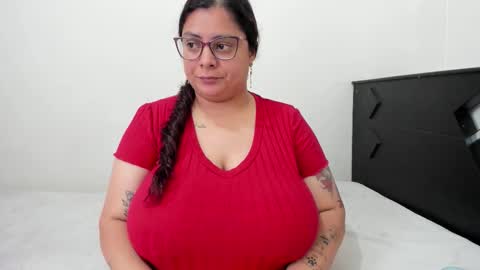 Snapshot of fromheaven_ chatting on February 27, 2026, 8:31 pm Lucy online show from February 27, 2026, 8:31 pm