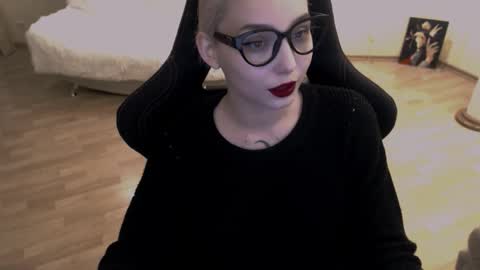 Lilith online show from October 6, 2025, 2:36 pm