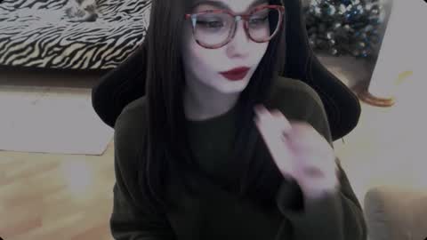 Snapshot of fromsun_forsoul chatting on January 16, 2026, 12:20 pm Lilith online show from January 16, 2026, 12:20 pm