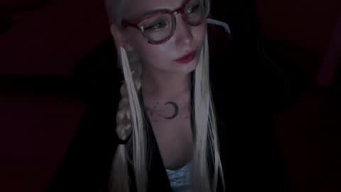 Snapshot of fromsun_forsoul chatting on March 5, 2026, 9:11 pm Lilith online show from March 5, 2026, 9:11 pm