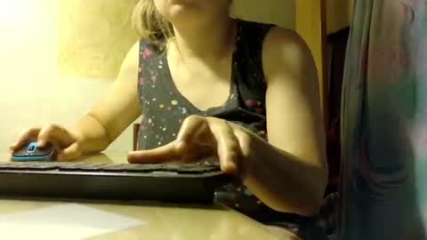 Snapshot of frumcake chatting on June 25, 2026, 6:12 pm FrumCake online show from June 25, 2026, 6:12 pm