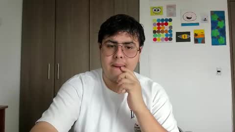 uwu online show from March 23, 2026, 7:18 pm