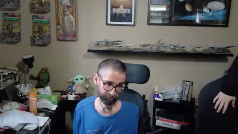 fuck_i_dunno online show from April 18, 2026, 11:16 pm