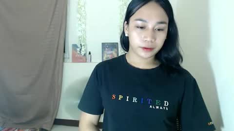 Snapshot of fucking_crystal chatting on November 16, 2025, 8:58 pm ITS ME CRYSTAL online show from November 16, 2025, 8:58 pm