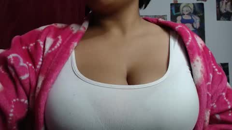 Mia and Gary  online show from February 19, 2026, 2:18 am